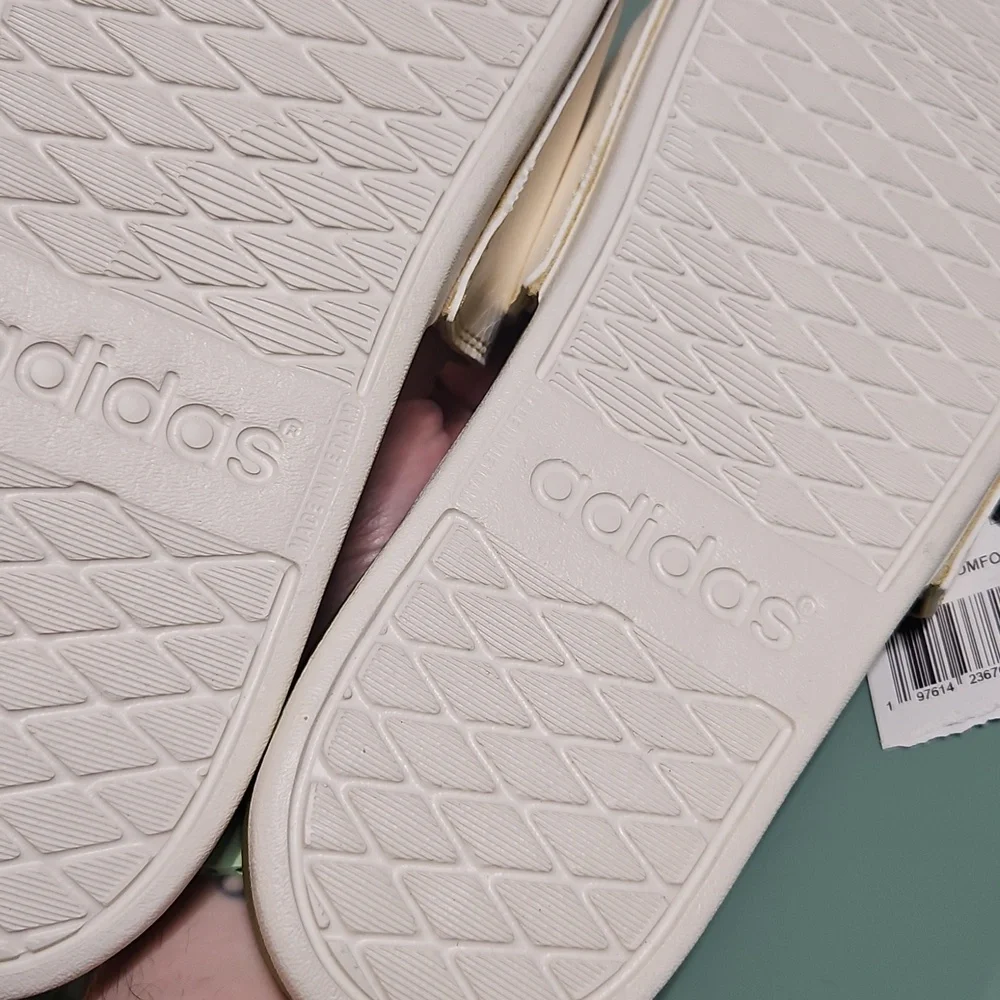 adidas men’s adilette